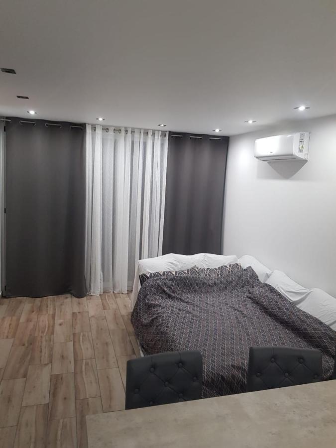 Family Comfortable Apartment Арона Экстерьер фото