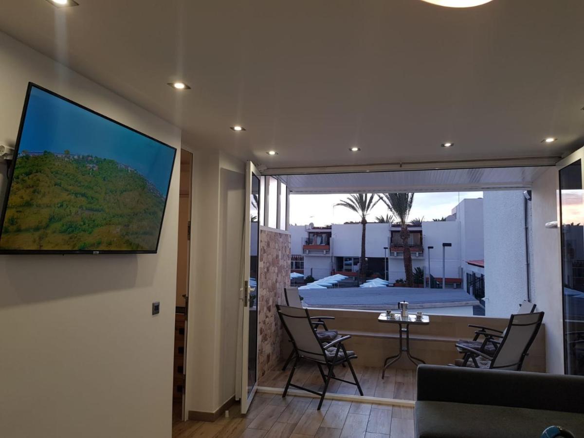 Family Comfortable Apartment Арона Экстерьер фото